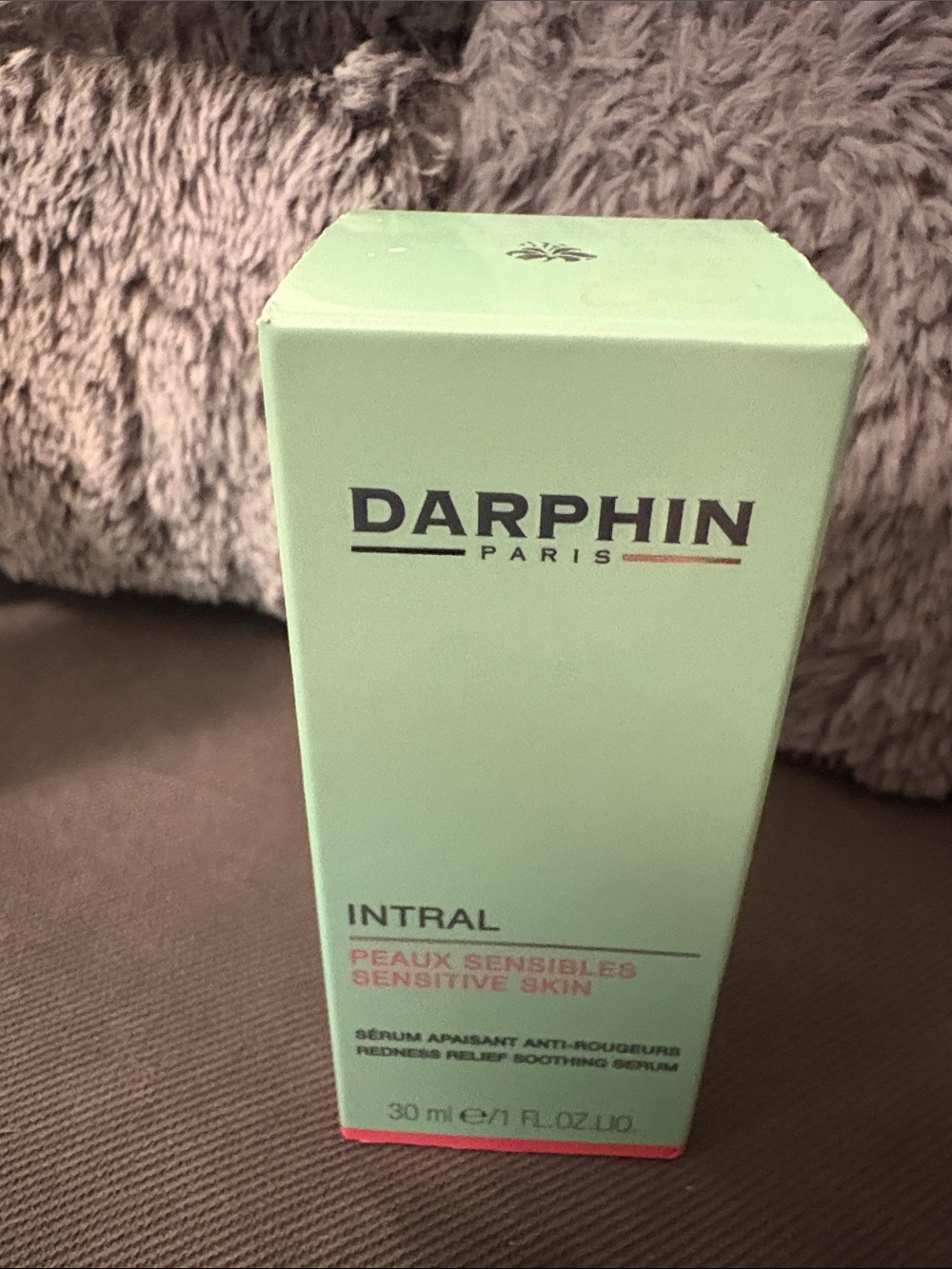 Darphin Intral Redness Relief Serum — Mint Green